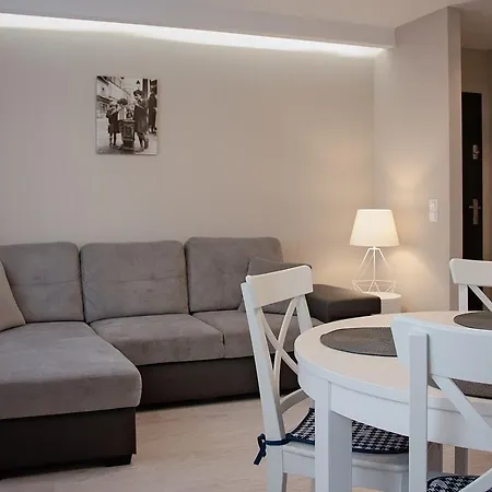 Piano 2 Apartmán